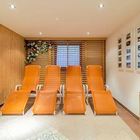 Chasa Vallaina Apartment