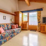 Chasa Vallaina Apartamento *